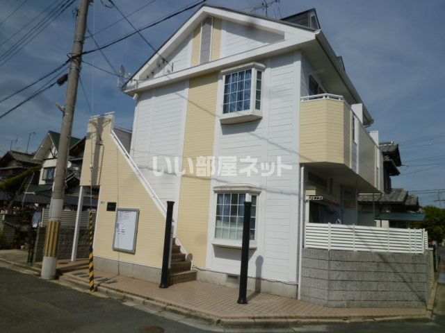 大和高田第２１マンションの建物外観