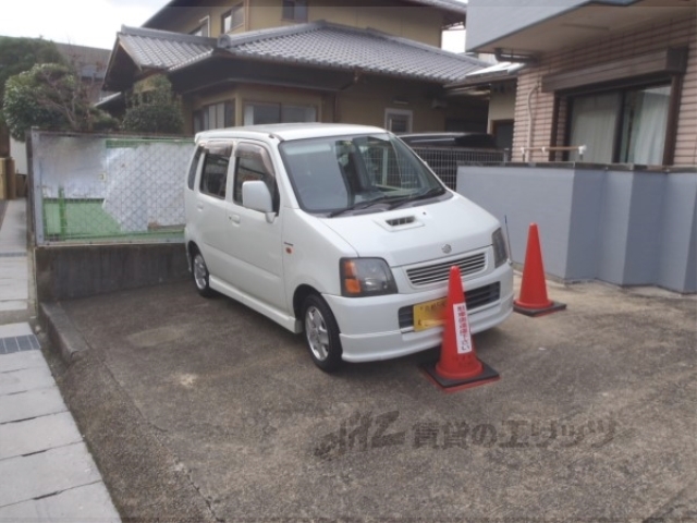 【京都市西京区桂徳大寺町のマンションの駐車場】