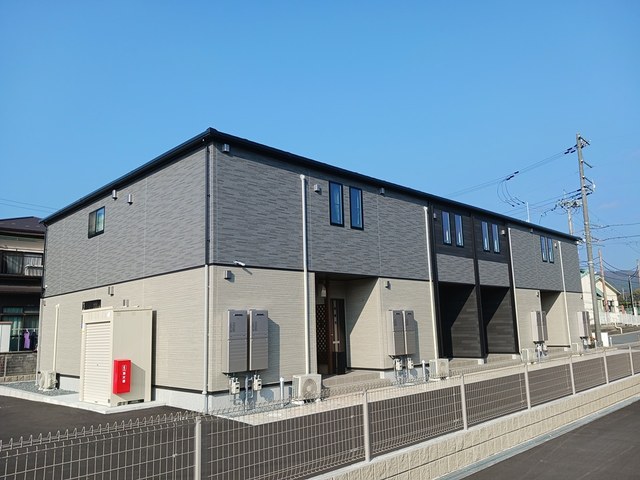 コンフォール園部の建物外観