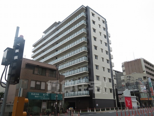 DAIWA　RESIDENCE　TAKATSUKIの建物外観