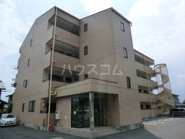 春日井市春日井町のマンションの建物外観