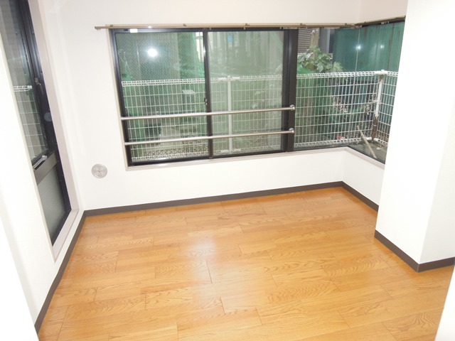 居室・リビング　洋室フローリング