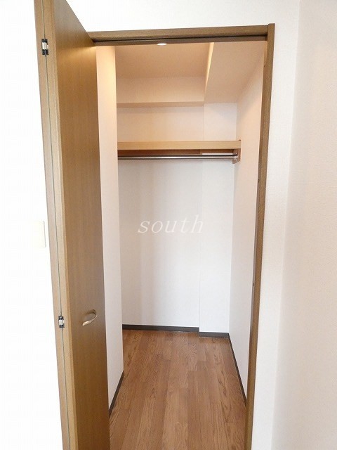 収納　ウォークインクローゼット