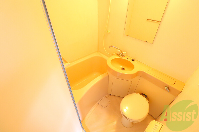 バス・シャワールーム　コンパクトなお風呂！