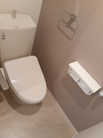 トイレ　トイレもきれいです