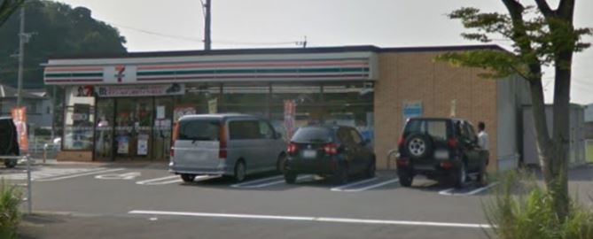 コンビニ　セブンイレブン 若松大鳥居店（コンビニ）まで723m
