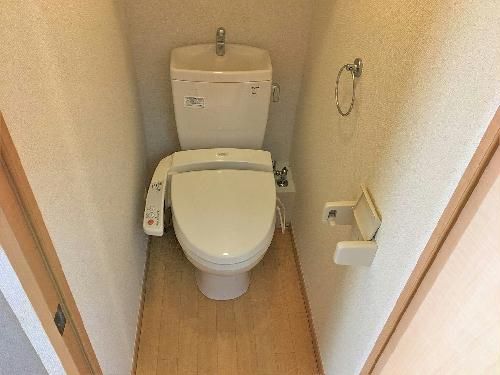 レオパレスアピラのトイレ写真