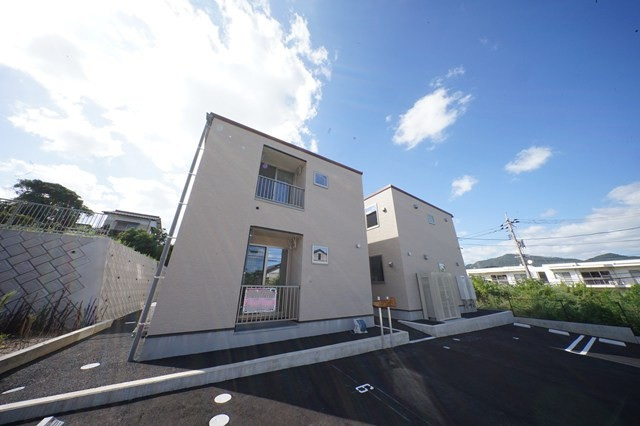 ＪＲ山陽本線 長府駅 徒歩37分 築1年