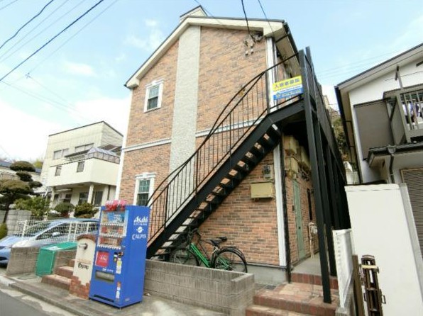 建物外観　レンガ調のデザインハウス