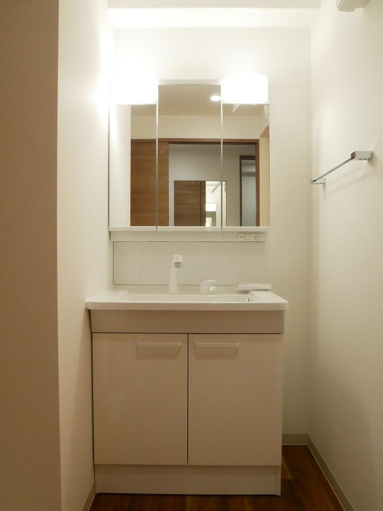洗面設備　※同タイプのお部屋のお写真です。