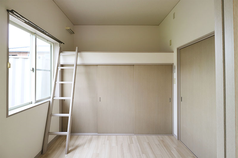 居室・リビング　ロフト付き