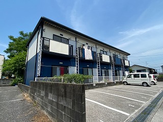 高知県南国市駅前町４（アパート）の賃貸物件の外観