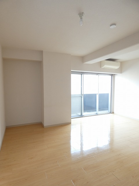 居室・リビング　内観※別部屋参考写真