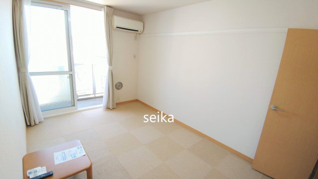 その他部屋・スペース　１階はフローリング、2階以上はカーペット 家具・家電無し