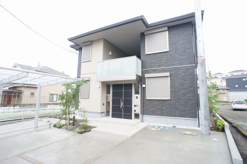 建物外観　築浅シャーメゾン物件です！