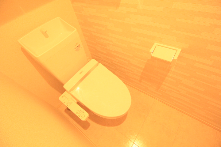 トイレ　温水洗浄便座☆