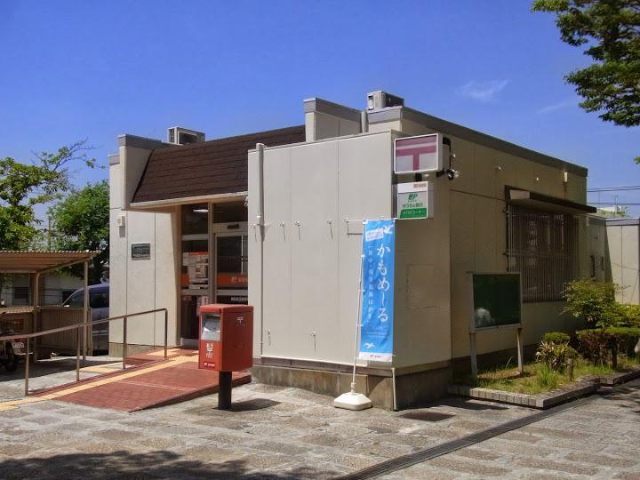 郵便局　明石高丘郵便局（郵便局）まで1553m