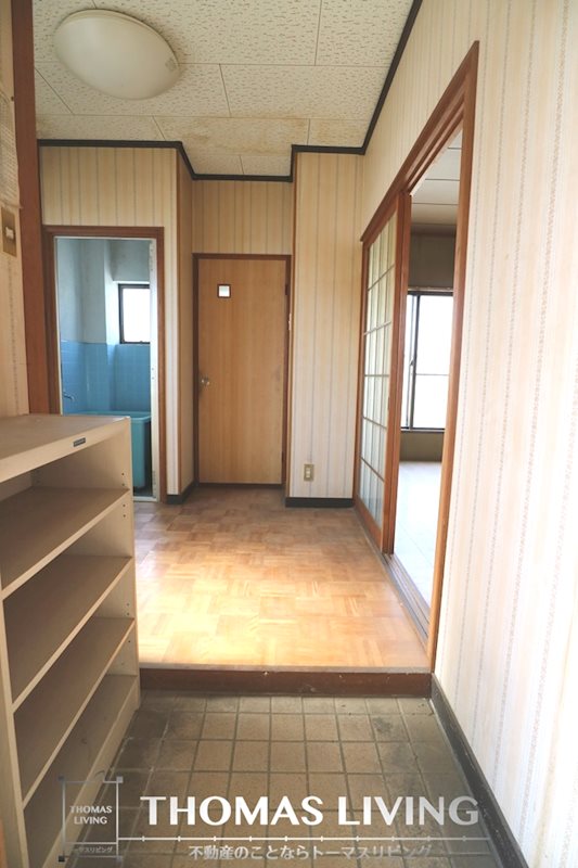 玄関　現況を優先します。