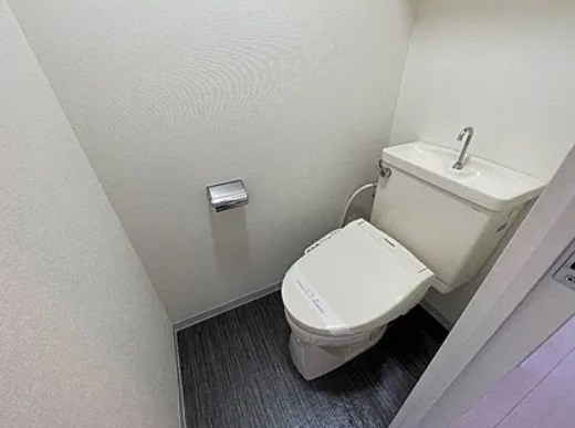 トイレ　別号室参考写真