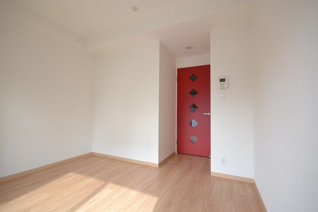 居室・リビング　反転タイプの参考写真