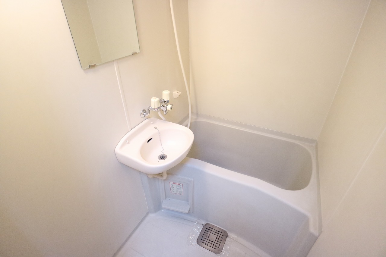 バス・シャワールーム　リラックスタイムを