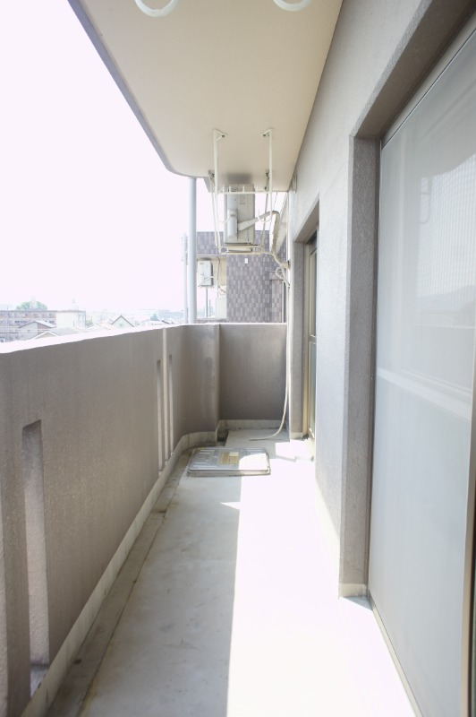 バルコニー　図面と現状に相違がある場合には現状を優先