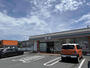 コンビニ　セブンイレブン伊東吉田店（コンビニ）まで600m