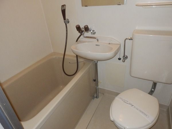 バス・シャワールーム