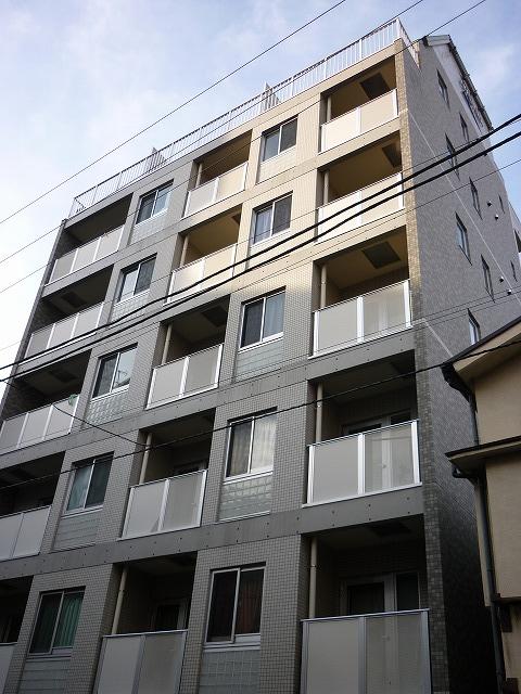 コンフォール横濱平沼の建物外観