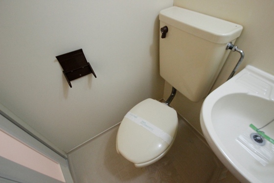 トイレ　※別部屋の写真です