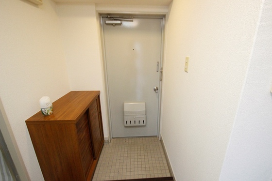 玄関　※別部屋の写真です