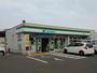 コンビニ　ファミリーマート 鶴市明見店（コンビニ）まで569m