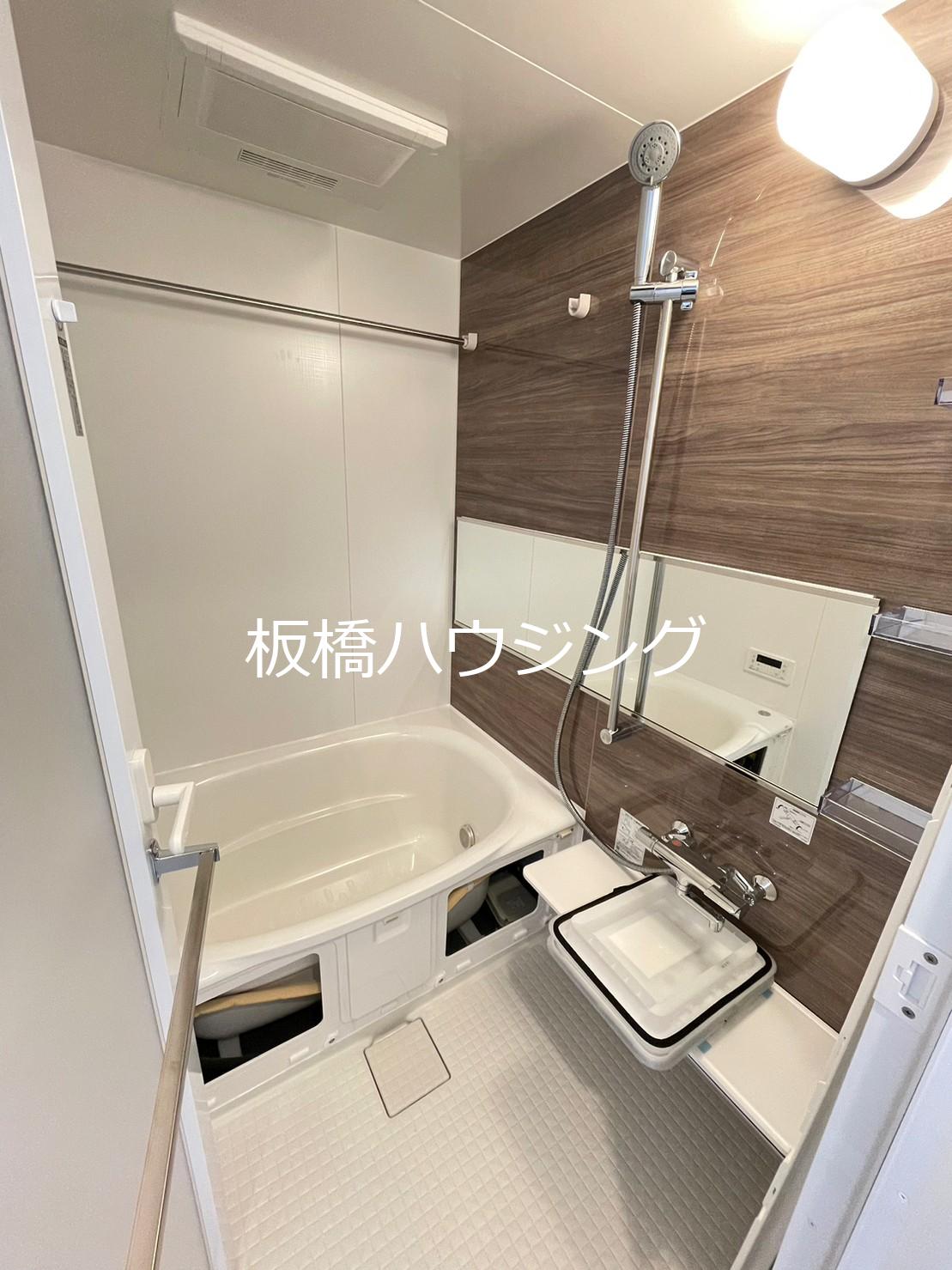 バス・シャワールーム