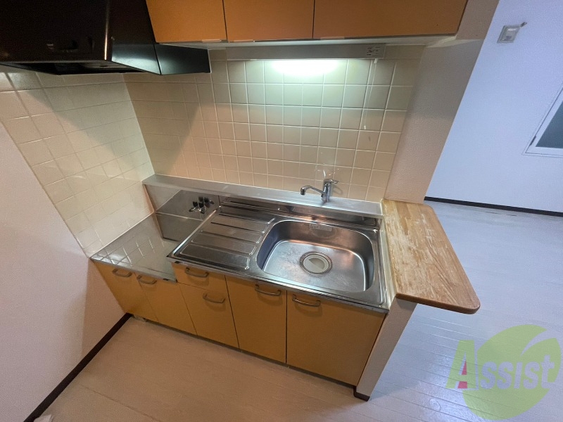 キッチン　キッチンは調理スペースもあり料理がはかどりそうです。