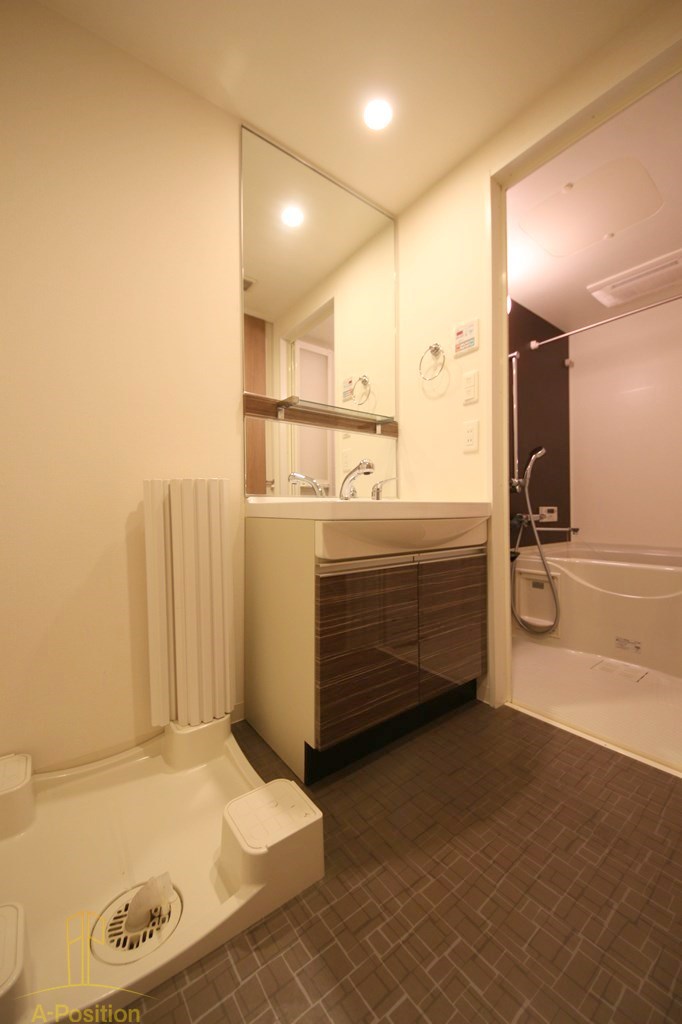 洗面設備　プレサンス堺筋本町駅前