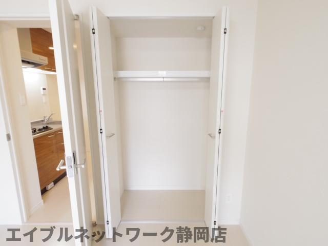 【静岡市葵区新通のマンションの収納】