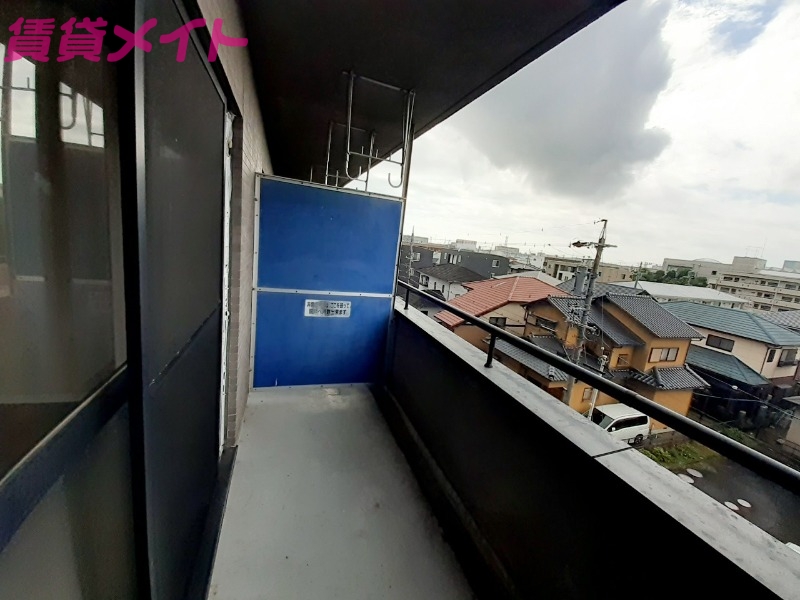 バルコニー　同タイプ部屋写真です。