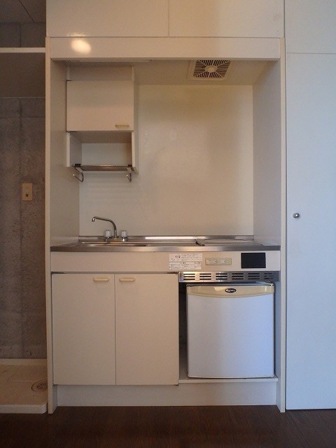 キッチン　写真は同型タイプ