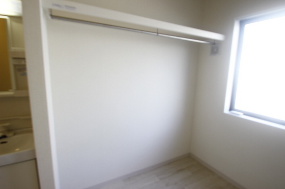 収納　※別部屋の写真です