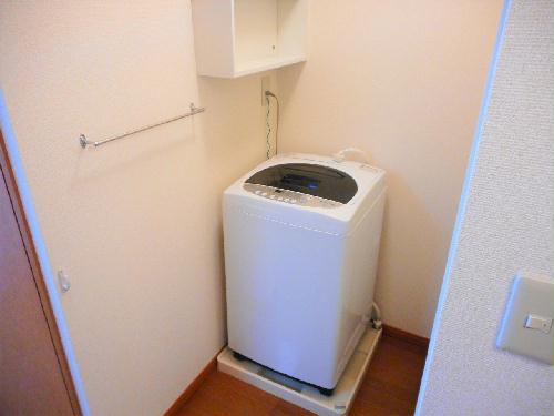 その他設備　洗濯機も付いています