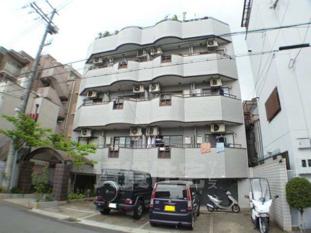 京都市中京区西ノ京円町のマンションの建物外観