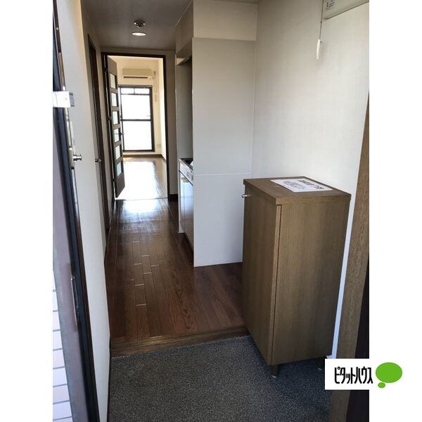 玄関　他号室の写真です。