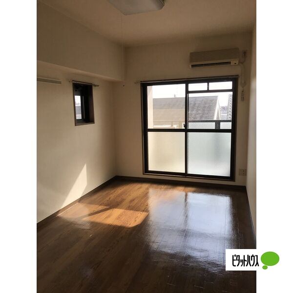 居室・リビング　他号室の写真です。