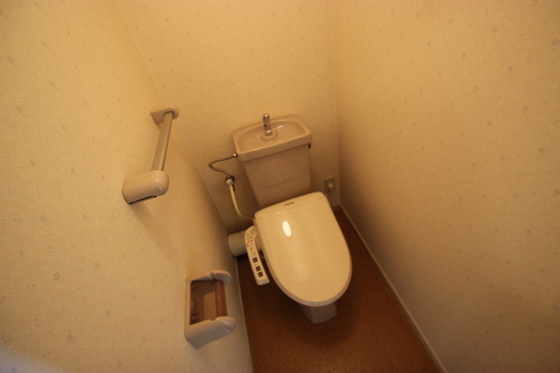 トイレ　※別部屋の写真です