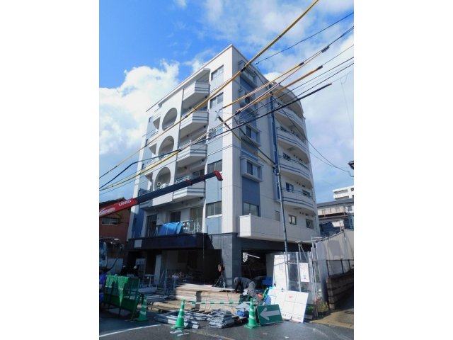 建物外観　お得に住まいをお探しするなら不動産すまラボにお任せ下さい♪