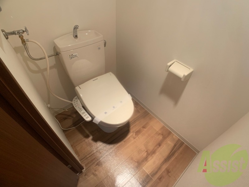トイレ　ウォシュレット機能がついたトイレ。安心して使用できますね。