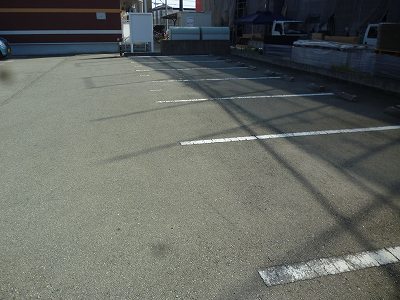 駐車場　駐車場
