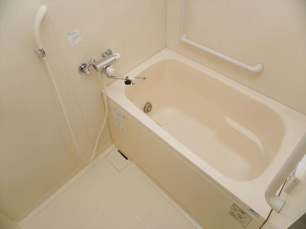 バス・シャワールーム　浴室