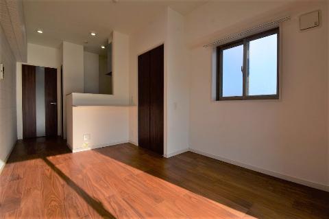 居室・リビング　室内