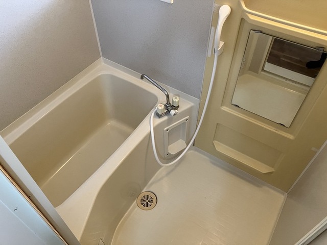 バス・シャワールーム　Ｂ２０５　バスルーム